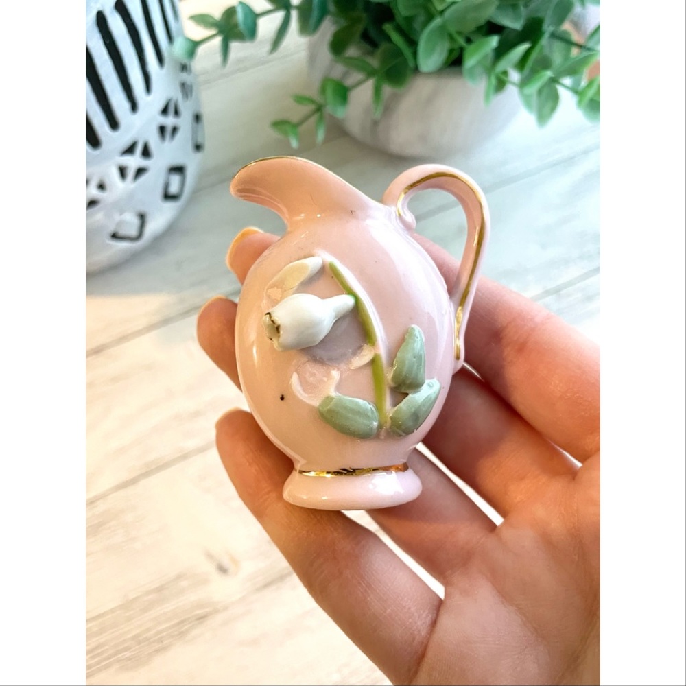 ❌4/$20 Vintage miniature flower vase, pink and gold glass pitcher, mini decor
